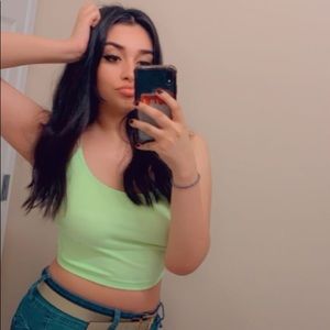 Meet your Posher, Alejandra